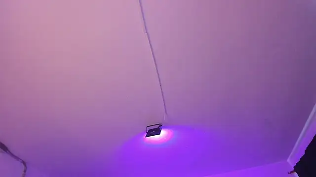 Amy Kiitty  online show from December 16, 2025, 12:53 pm