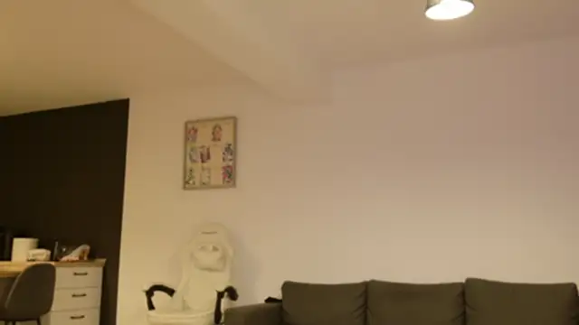 Lorennameliyy online show from September 8, 2025, 7:02 pm