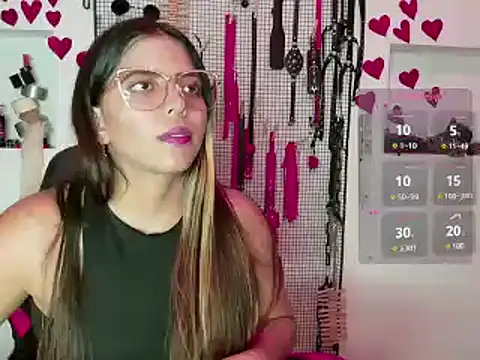 Snapshot of Megaan_Greey chatting on March 21, 2025, 9:34 pm Megaan Greey online show from March 21, 2025, 9:34 pm