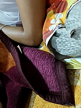 Yashikaa cpl online show from December 2, 2025, 7:37 pm