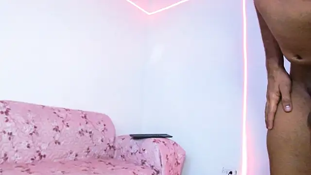  JaaconLeon  online show from March 5, 2025, 1:50 pm