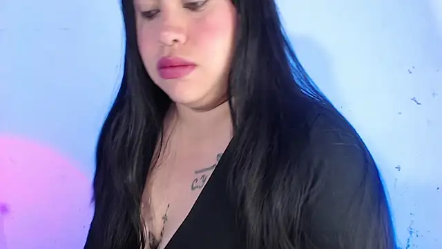 April sexycurvi online show from September 24, 2025, 8:21 am