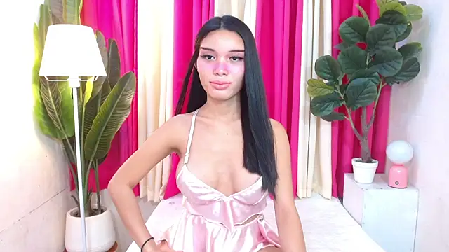 Notaestheticallykylinee online show from April 9, 2026, 2:35 am