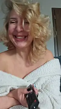 MariaRichi  online show from April 14, 2026, 6:40 am