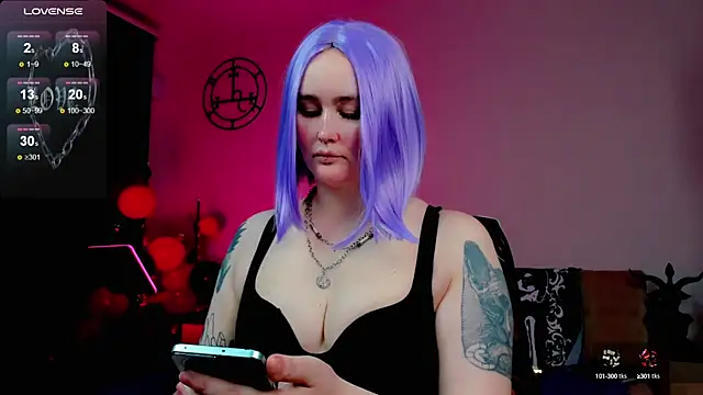 Snapshot of Emmybrightj_ chatting on February 18, 2025, 12:59 am Emmybrightj online show from February 18, 2025, 12:59 am