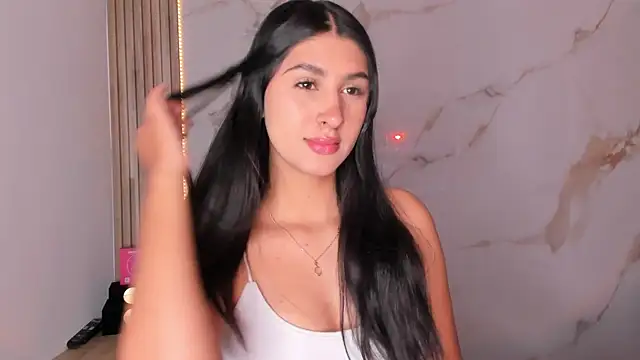 Snapshot of Ashley_Evans18 chatting on September 10, 2025, 1:10 pm Ashley Evans18 online show from September 10, 2025, 1:10 pm