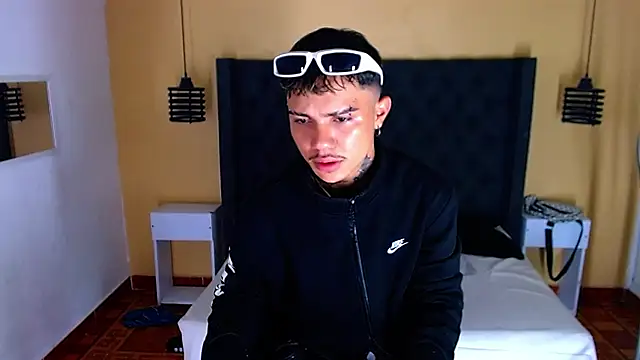 Snapshot of HannibalLester chatting on March 20, 2025, 8:20 am HannibalLester online show from March 20, 2025, 8:20 am