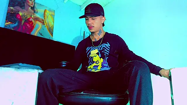 Snapshot of HannibalLester chatting on October 25, 2025, 4:33 am HannibalLester online show from October 25, 2025, 4:33 am