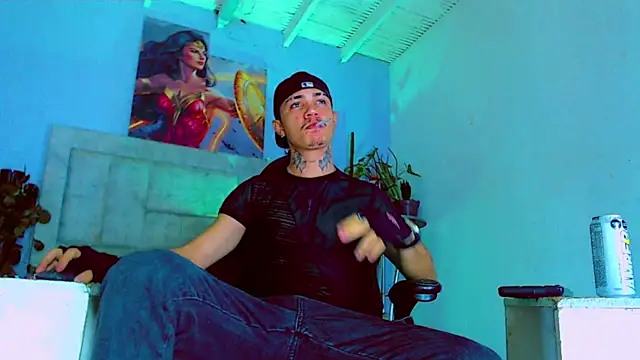 Snapshot of HannibalLester chatting on October 12, 2025, 4:03 am HannibalLester online show from October 12, 2025, 4:03 am