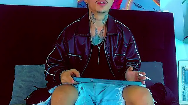 Snapshot of HannibalLester chatting on November 30, 2025, 4:13 am HannibalLester online show from November 30, 2025, 4:13 am