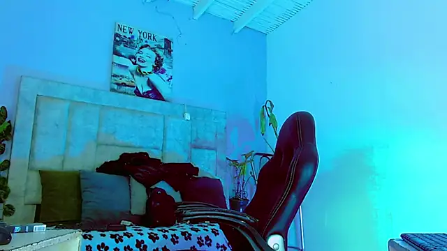 Snapshot of HannibalLester chatting on September 21, 2025, 4:28 am HannibalLester online show from September 21, 2025, 4:28 am