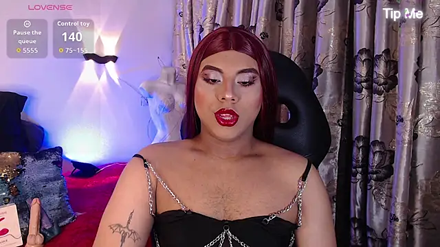 Emili Roux online show from January 9, 2026, 12:01 pm