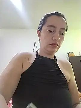 Snapshot of hailey85 chatting on June 21, 2026, 6:46 pm hailey85 online show from June 21, 2026, 6:46 pm