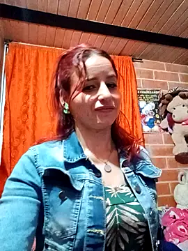 Snapshot of Rachhelle__ chatting on January 17, 2025, 2:29 am Rachhelle online show from January 17, 2025, 2:29 am