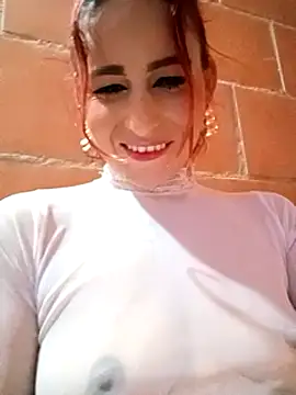 Snapshot of Rachhelle__ chatting on February 4, 2025, 1:56 am Rachhelle online show from February 4, 2025, 1:56 am