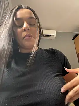 Snapshot of crystalmmour chatting on February 24, 2025, 7:30 pm crystalmmour online show from February 24, 2025, 7:30 pm