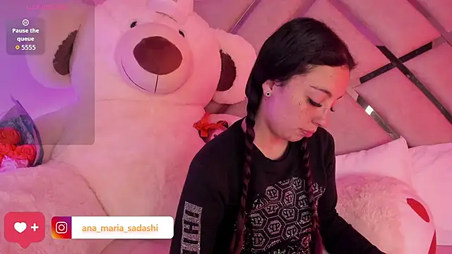 sadashi moon  online show from December 4, 2025, 2:21 am