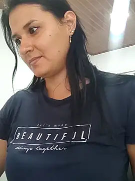 Snapshot of elena_jonees chatting on March 18, 2025, 7:22 pm elena jonees online show from March 18, 2025, 7:22 pm