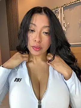 Valery Evaans online show from March 19, 2026, 3:28 am