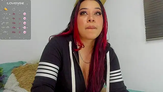 C rose97 online show from December 22, 2024, 3:44 am