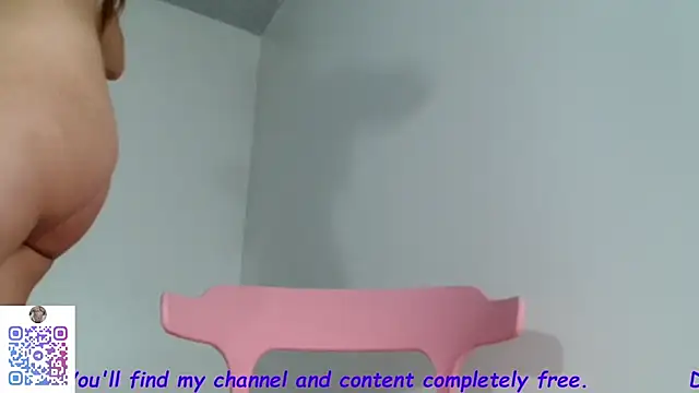 Snapshot of Full_Fist chatting on October 31, 2025, 2:02 pm Full Fist online show from October 31, 2025, 2:02 pm