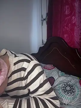 Naiara Sex  online show from April 15, 2026, 6:45 pm