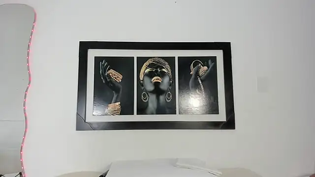 Snapshot of zoee_lovv chatting on September 13, 2025, 3:06 am zoee lovv online show from September 13, 2025, 3:06 am