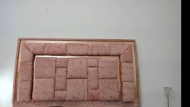 Snapshot of zoee_lovv chatting on February 11, 2025, 9:41 am zoee lovv online show from February 11, 2025, 9:41 am