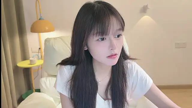 xiaodaibabyy online show from September 12, 2025, 1:00 pm