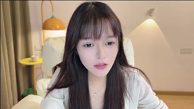 xiaodaibabyy online show from September 18, 2025, 7:55 am