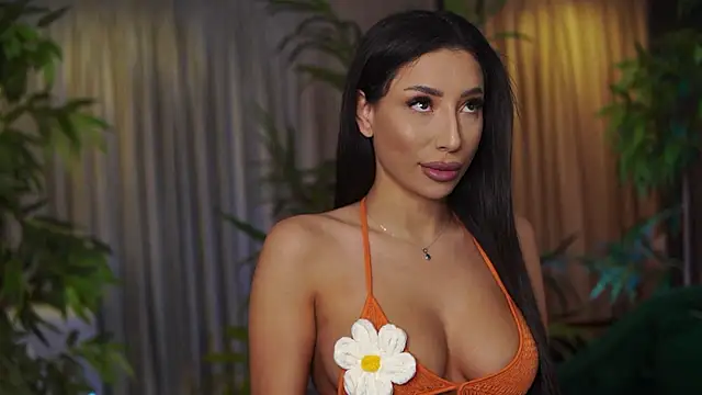 GinaValentinna online show from March 15, 2026, 8:05 pm