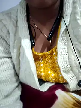 lovelyruhi online show from January 6, 2025, 11:18 am