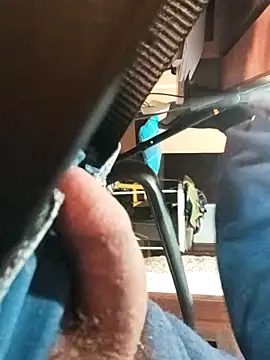 Snapshot of oliveirinhafotografo chatting on December 2, 2025, 10:55 pm oliveirinhafotografo online show from December 2, 2025, 10:55 pm