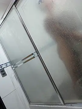 jose5320 20 online show from November 4, 2025, 4:44 pm