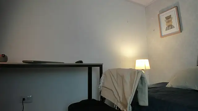 Snapshot of Caroline_dh chatting on February 10, 2026, 10:47 am Caroline dh online show from February 10, 2026, 10:47 am