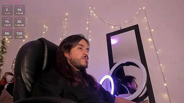 Snapshot of Carlasxdreams chatting on February 23, 2026, 3:30 am Carlasxdreams online show from February 23, 2026, 3:30 am