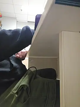 Ibag01 online show from February 10, 2026, 4:06 pm