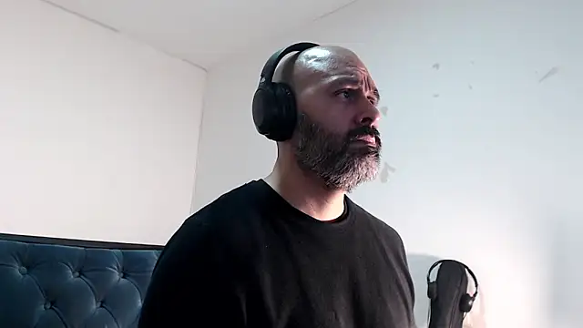 Gabriel Harmant online show from December 20, 2024, 4:31 am