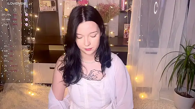 EmmaKittyCat online show from November 26, 2025, 8:09 pm