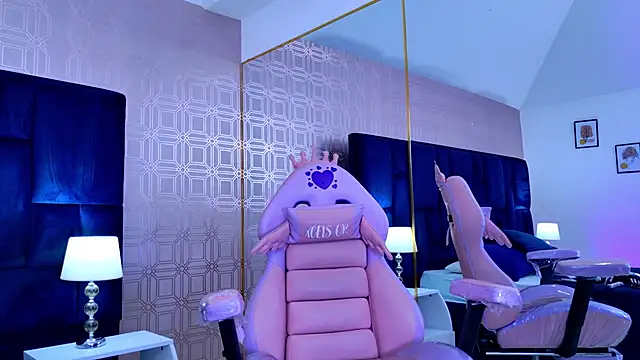 Derieri D online show from November 21, 2025, 6:07 pm