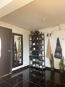 Snapshot of Edward_Milleer chatting on October 27, 2025, 4:08 pm Edward Milleer online show from October 27, 2025, 4:08 pm