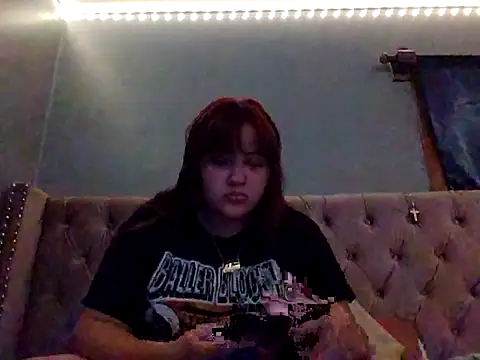 bbylynssicc online show from November 14, 2025, 3:54 am