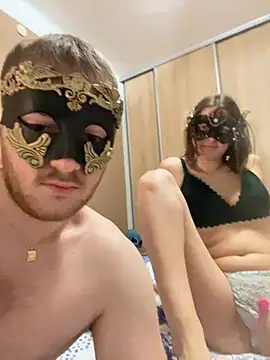 Snapshot of romeojulietLoveX chatting on March 18, 2025, 8:59 pm romeojulietLoveX online show from March 18, 2025, 8:59 pm