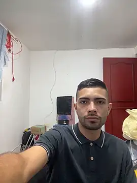 Jestebanano online show from February 19, 2026, 3:36 am