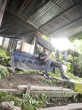 Jestebanano online show from April 8, 2026, 2:18 pm