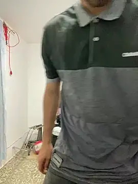 Jestebanano online show from February 1, 2026, 4:55 am