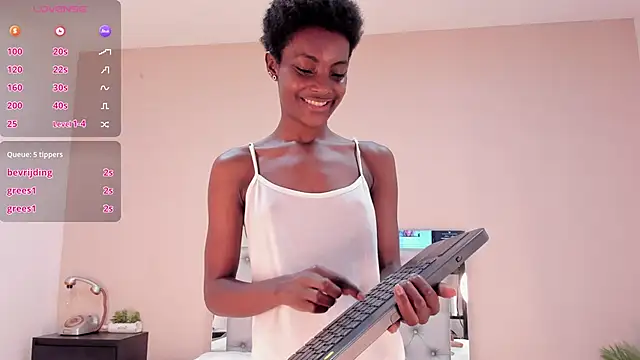 Snapshot of kenya_stone_1 chatting on February 28, 2025, 2:09 am kenya stone 1 online show from February 28, 2025, 2:09 am