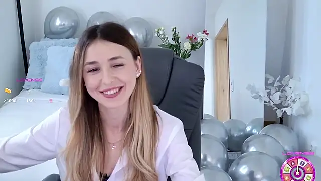 Sophie Enzo online show from March 20, 2025, 9:04 am