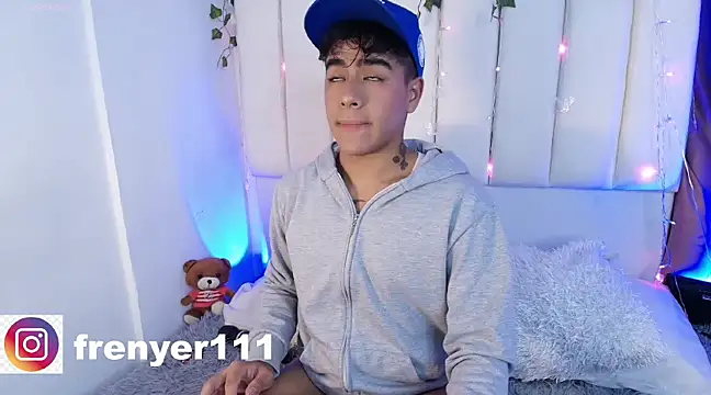 Snapshot of kiing_azahell chatting on February 5, 2025, 3:34 am kiing azahell online show from February 5, 2025, 3:34 am