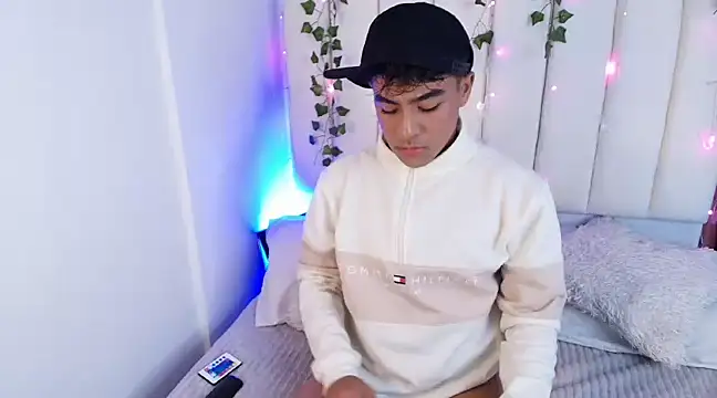 Snapshot of kiing_azahell chatting on January 4, 2025, 3:07 am kiing azahell online show from January 4, 2025, 3:07 am